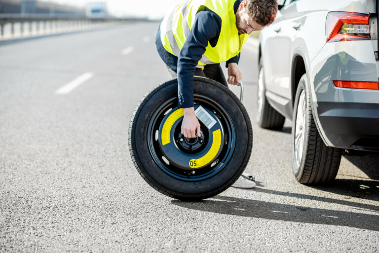 Defekt na aute: opravená, alebo nová pneumatika?